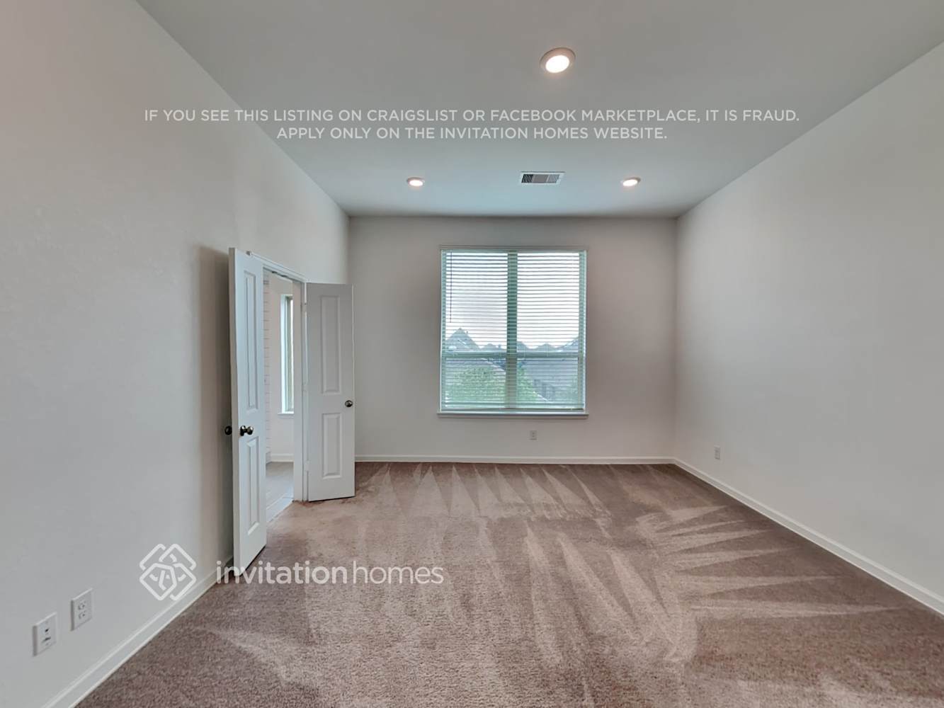 Building Photo - 4027 Champlain Wy