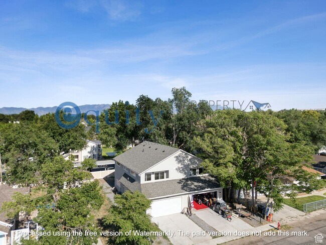 Building Photo - 2621 S 8800 W