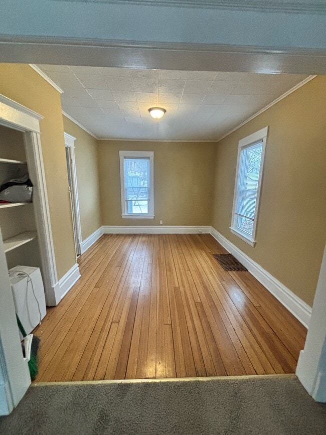 Building Photo - 1810 Hutchins Ave