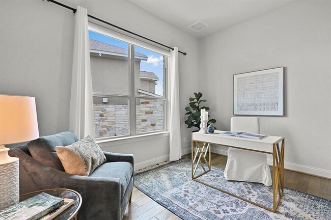 Building Photo - 216 Vista Village Cove