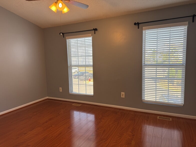 Building Photo - 13527 Highland Mews Pl