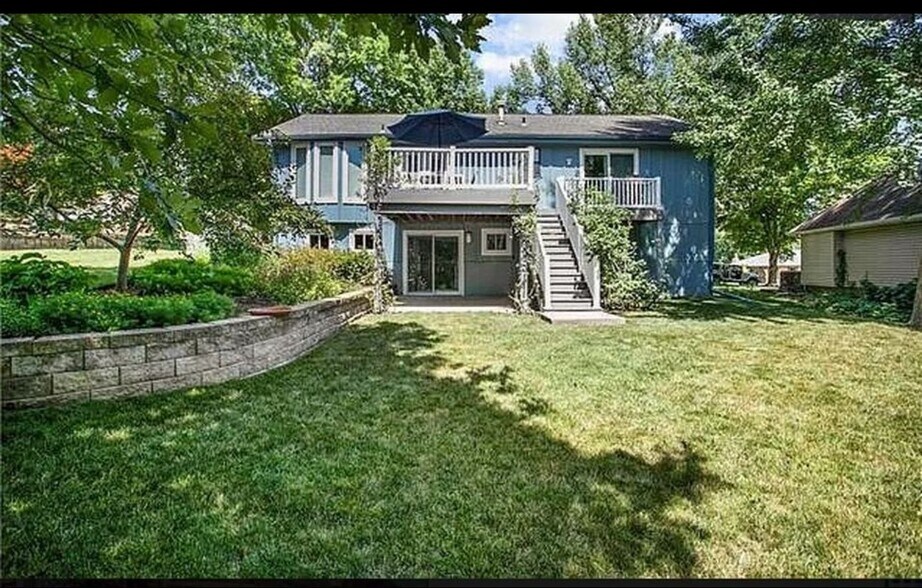 Building Photo - 5512 NW Indian Hills Ln