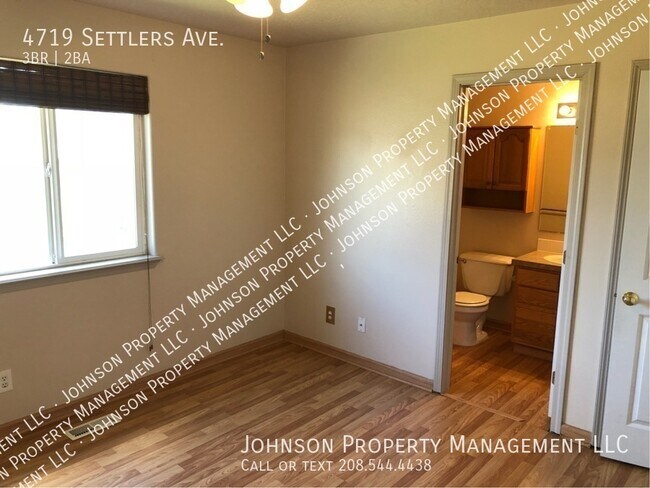 Building Photo - 4719 Settlers Ave