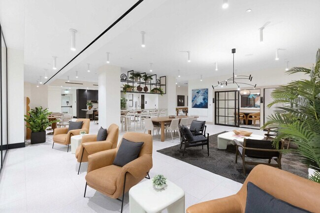 Building Photo - 225 N Miami Ave