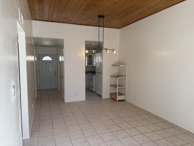 Building Photo - 532 Berry Rd NW