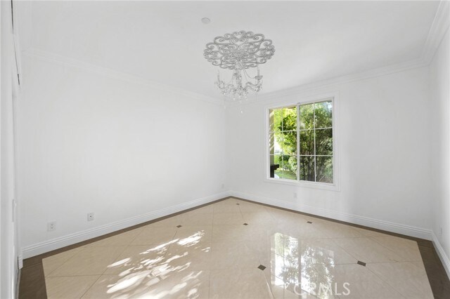 Building Photo - 7370 W Chantilly Ct