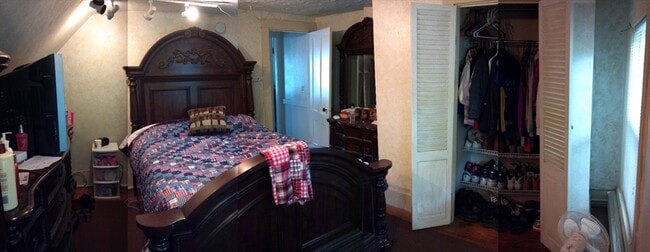 Building Photo - 11 A St