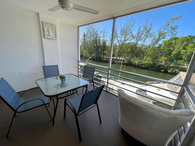 Building Photo - 3660 NE 166th St