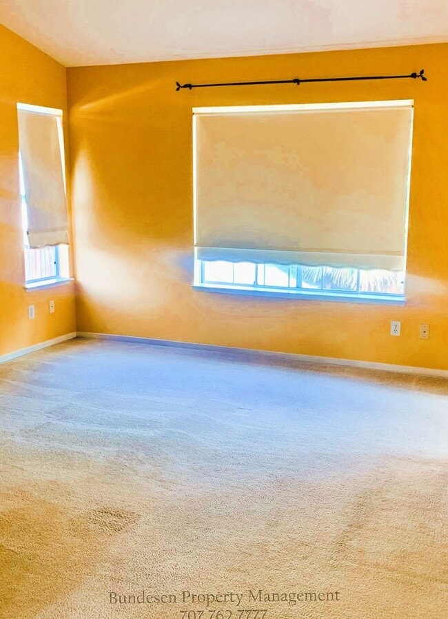 Building Photo - 1790 Stone Creek Dr