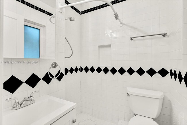 Building Photo - 6890 SW 51st St