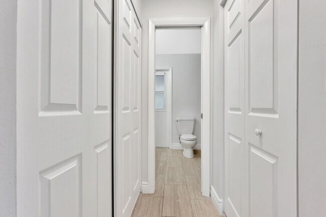 Building Photo - 10251 NW 39th Ct