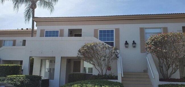 Building Photo - 5210 Wedgewood Ln