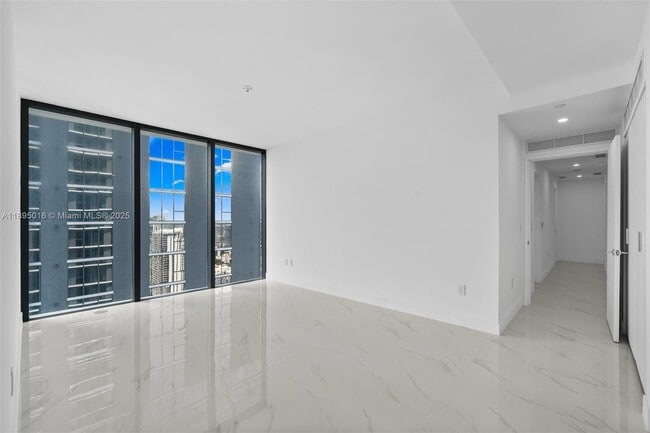 Building Photo - 700 NE 24 # 3707 MIAMI, FL 33137