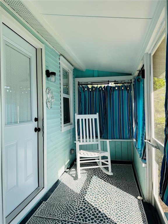 Building Photo - 6980 Poinsetta Ave