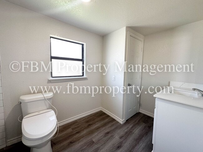 Building Photo - 203 Ave B