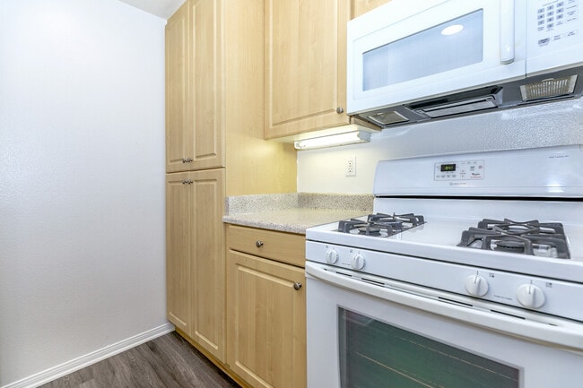 Building Photo - Arbor Lane Apartment Homes