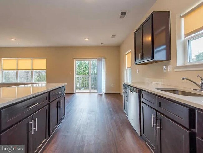 Building Photo - 3303 Demirel Way