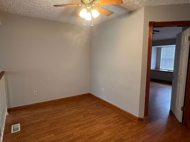 Building Photo - MARINERS POINTE CONDOS     -   HOA