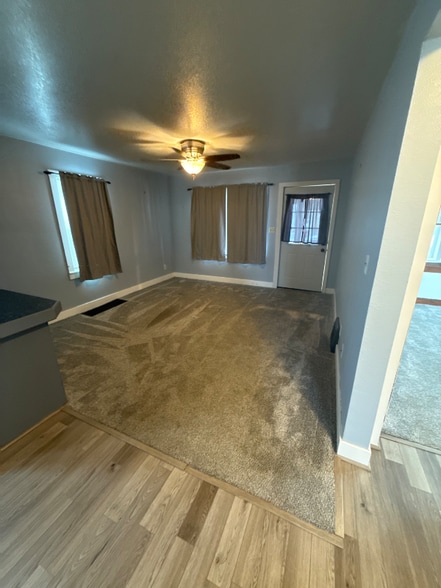 Building Photo - 130 Main St