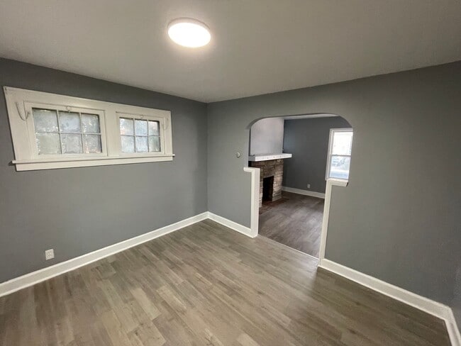 Building Photo - SECTION 8 and EDEN Accepted!!! Newly Renovated 3 Brd Home!