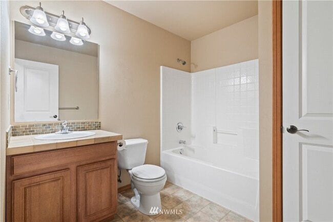 Building Photo - 6405 160th Ave E