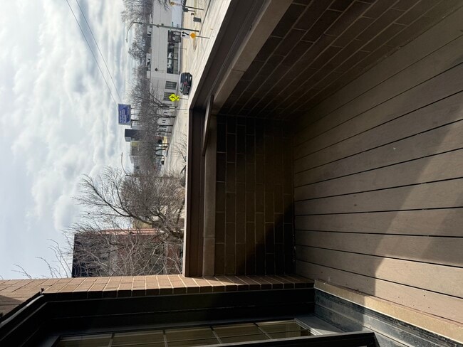 Building Photo - 2338 W Morse Ave