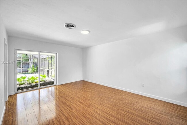 Building Photo - 13100 SW 81st Ave