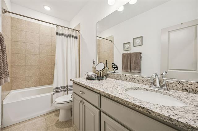 Building Photo - 1000 Redbrick Ln