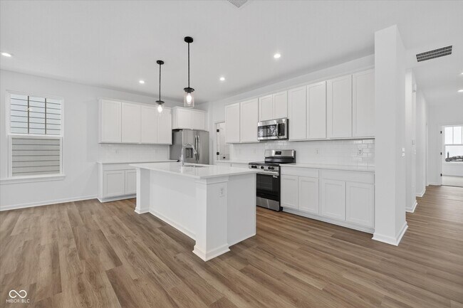 Building Photo - 15994 Meadow Frost Ct