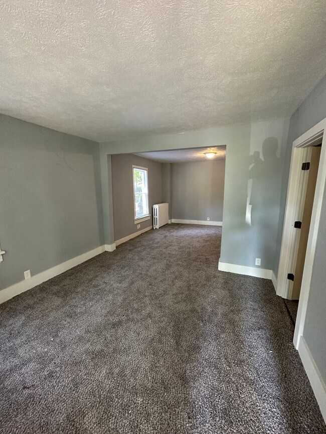 Building Photo - 203 S Glenwood Ave