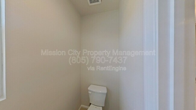 Building Photo - 6600 Calle Koral