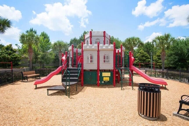 Building Photo - 2530 Maneshaw Ln