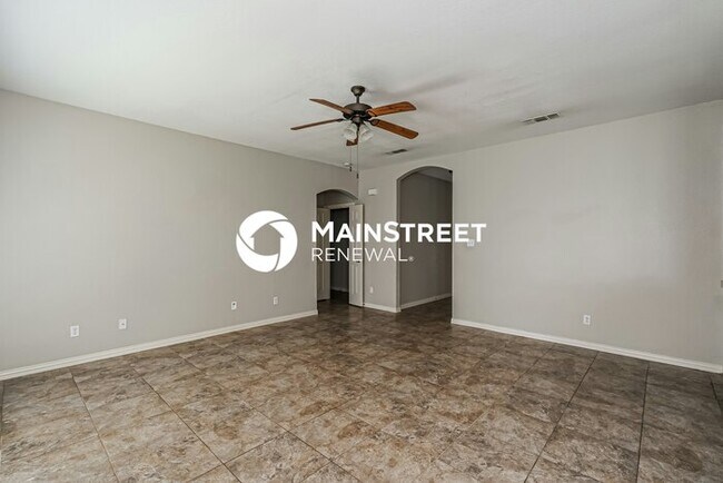 Building Photo - 3 Bedroom Pet-Friendly Home in Crowley, TX with Main Street Renewal