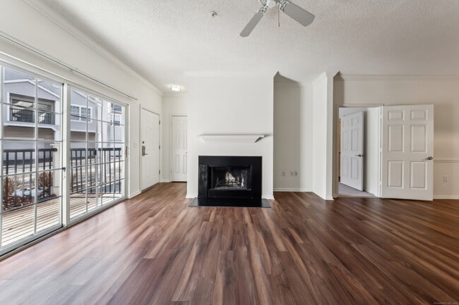 Primary Photo - 23 River Rd
