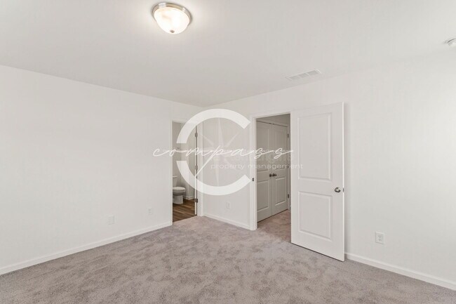 Building Photo - 303 Aldgate Wy