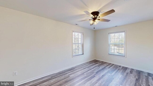 Building Photo - 40750 King Dr