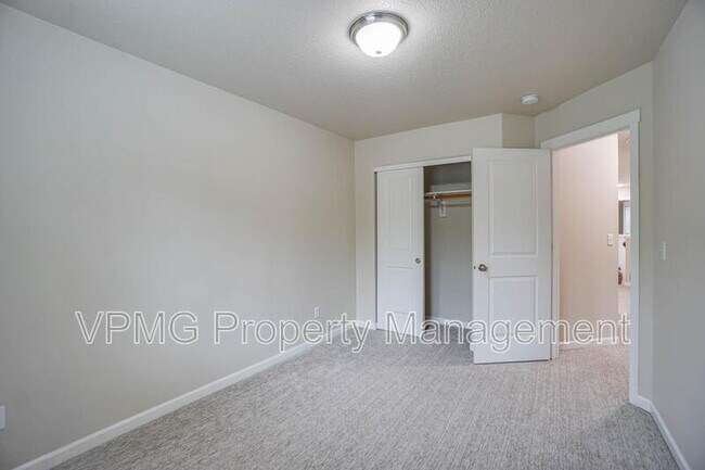 Building Photo - 3620 NW 122nd St