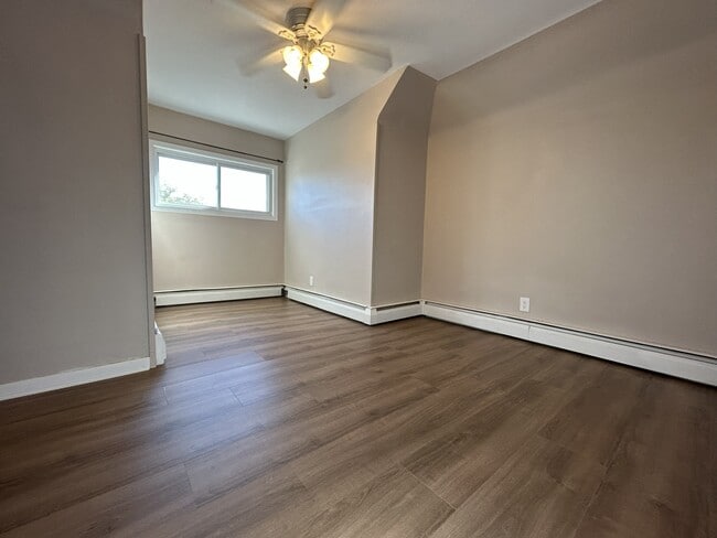 Building Photo - 1231 Raymond Ave