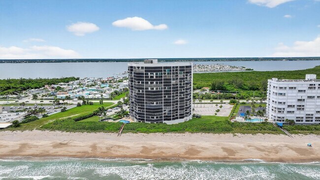 Building Photo - 9650 S Ocean Dr