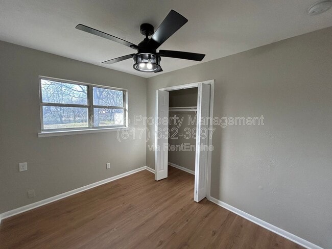 Building Photo - 5929 Gayle Dr