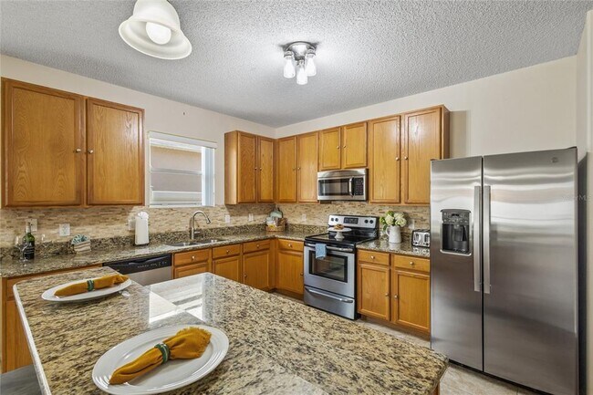 Building Photo - 422 Graystone Blvd