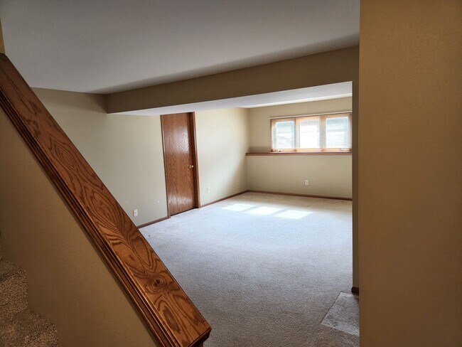 Building Photo - 500-504 Kings Lynn Rd