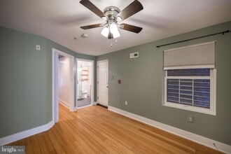 Building Photo - 1814 Christian St