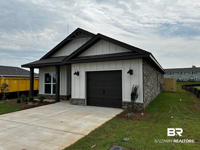 Building Photo - 32236 Revere Dr