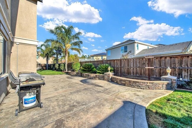 Building Photo - 107 Brighton Cir