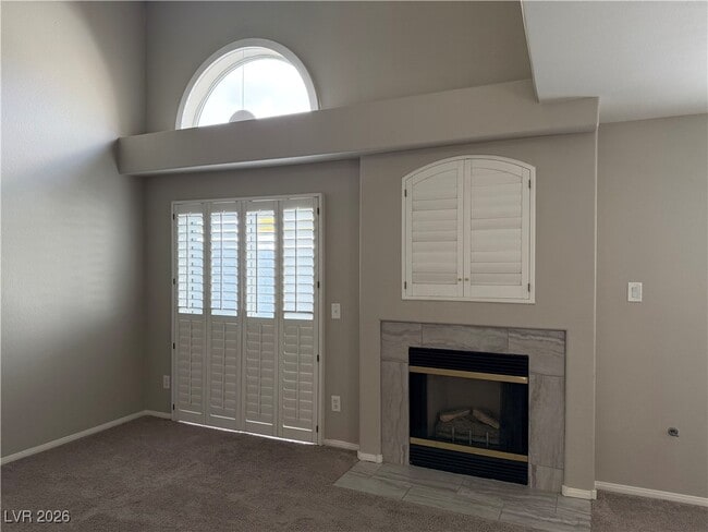 Building Photo - 8432 Pacific Fountain Ave