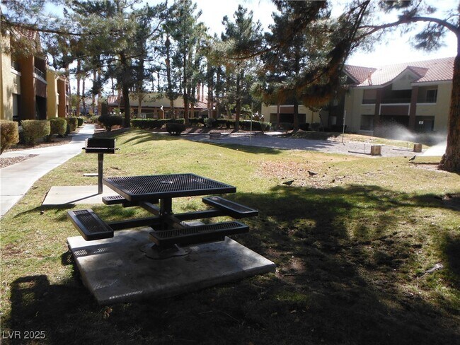 Building Photo - 2120 Ramrod Ave