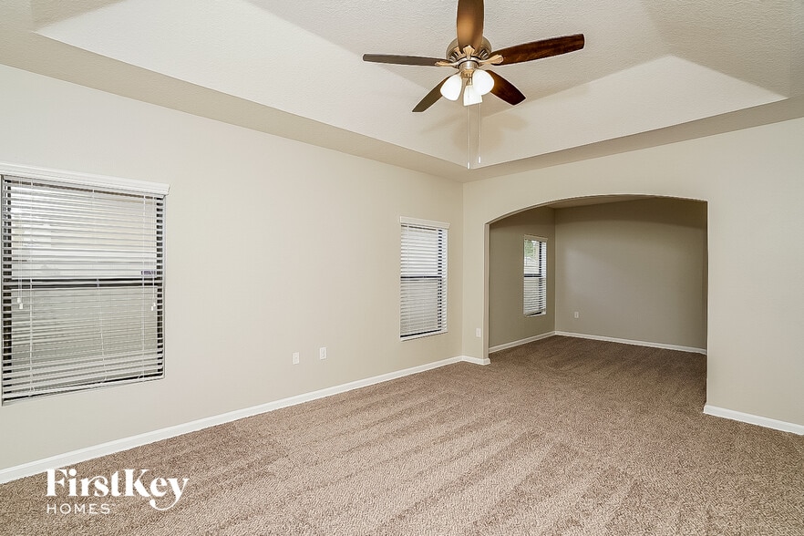 Building Photo - 4060 Millicent Cir