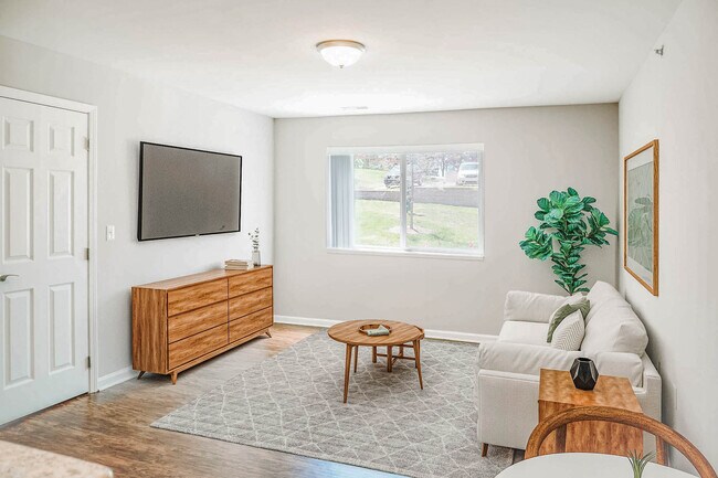 Interior Photo - Glencoe Oaks