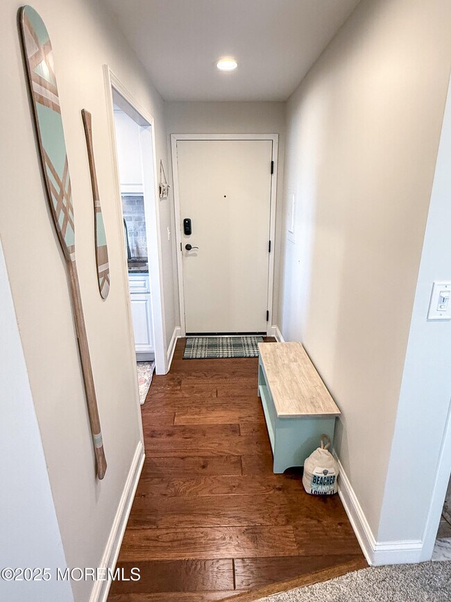 Building Photo - 1 21st Ave